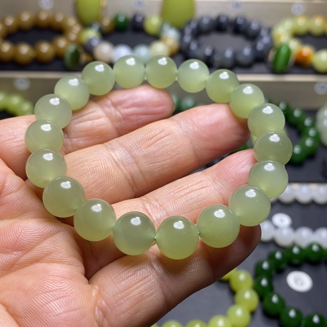 和田玉手串未镶嵌