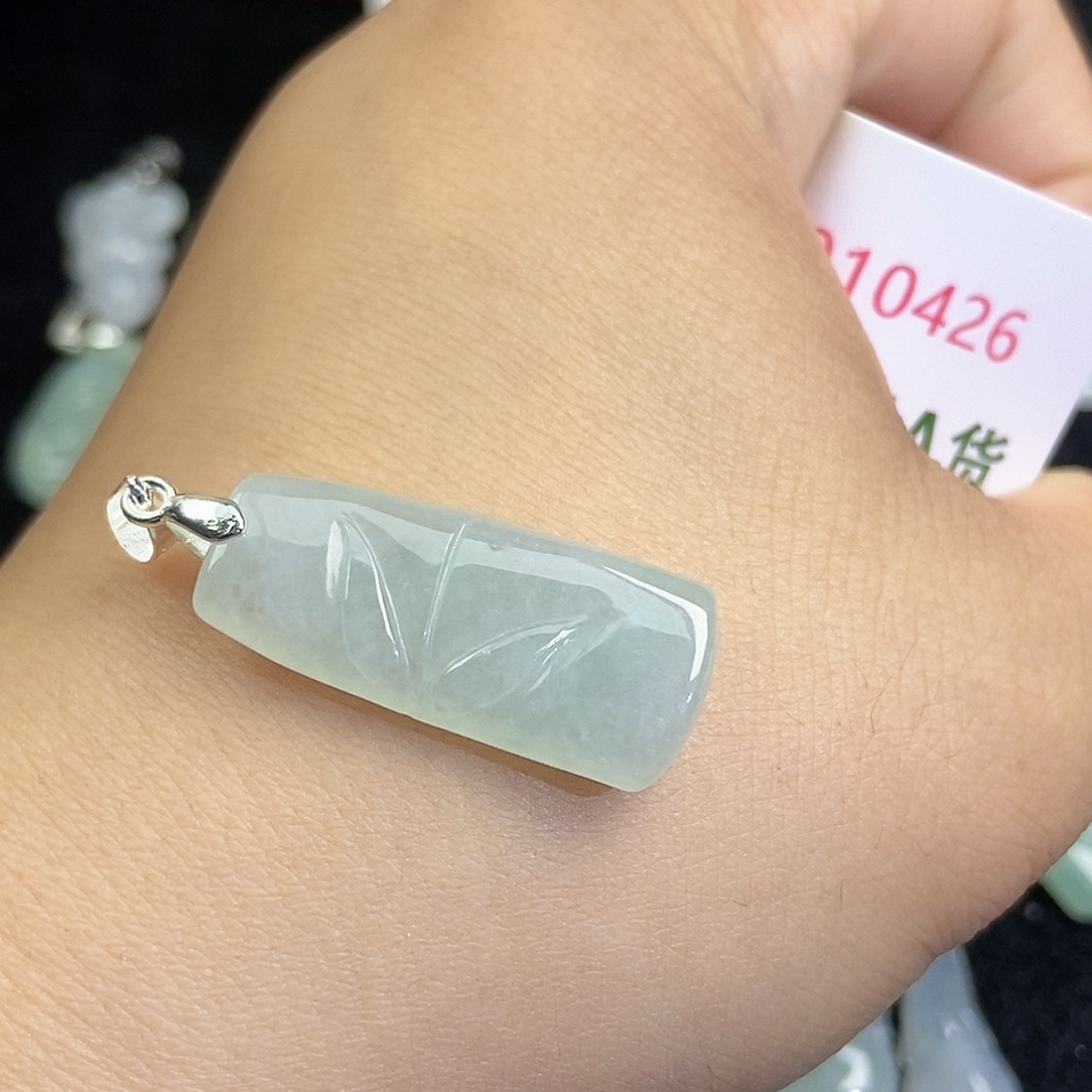 翡翠未镶嵌颈饰天然