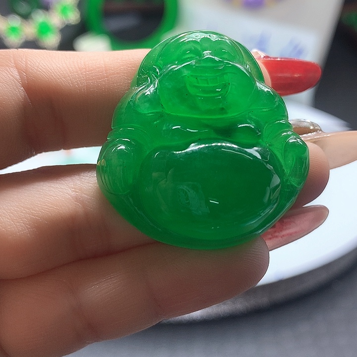 翡翠吊坠(赠链)未镶嵌