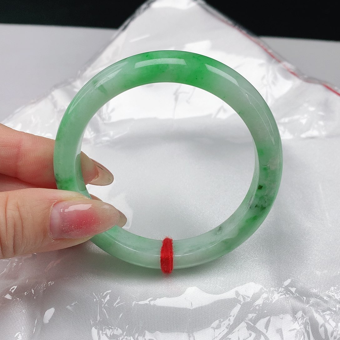 翡翠手镯未镶嵌翡翠348