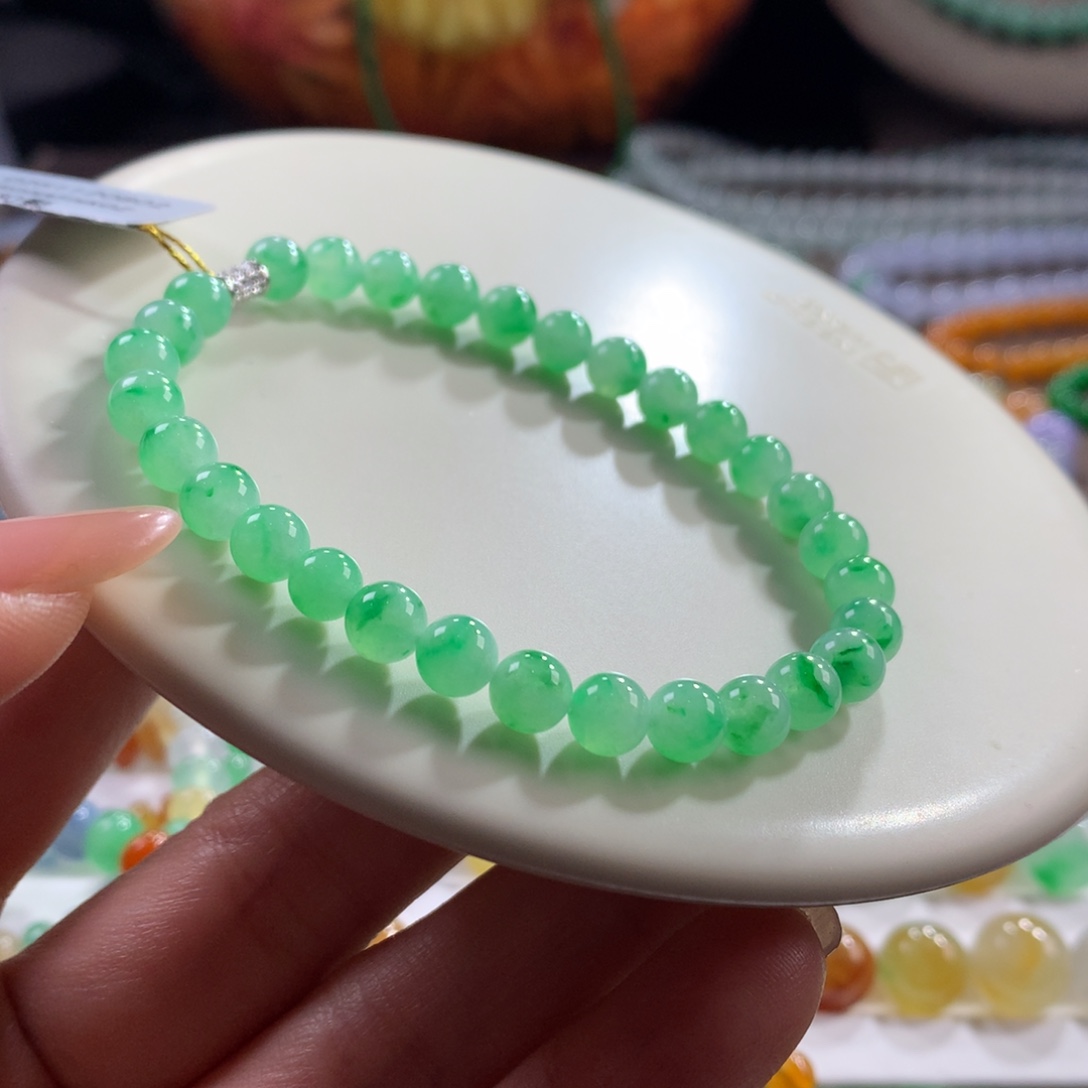 翡翠未镶嵌手链胶润细腻绿底飘花卡6