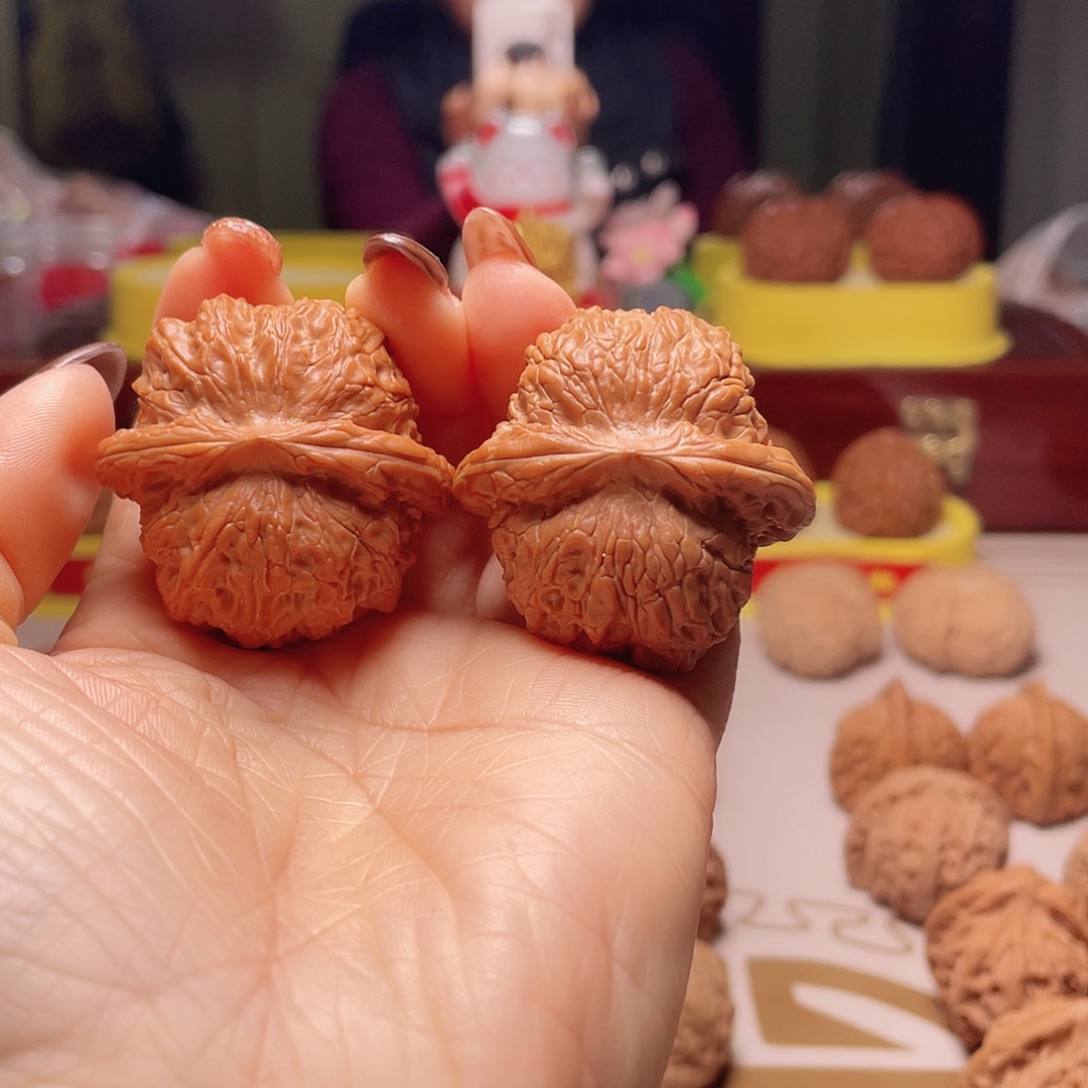 ****.吊坠文玩核桃血麒麟