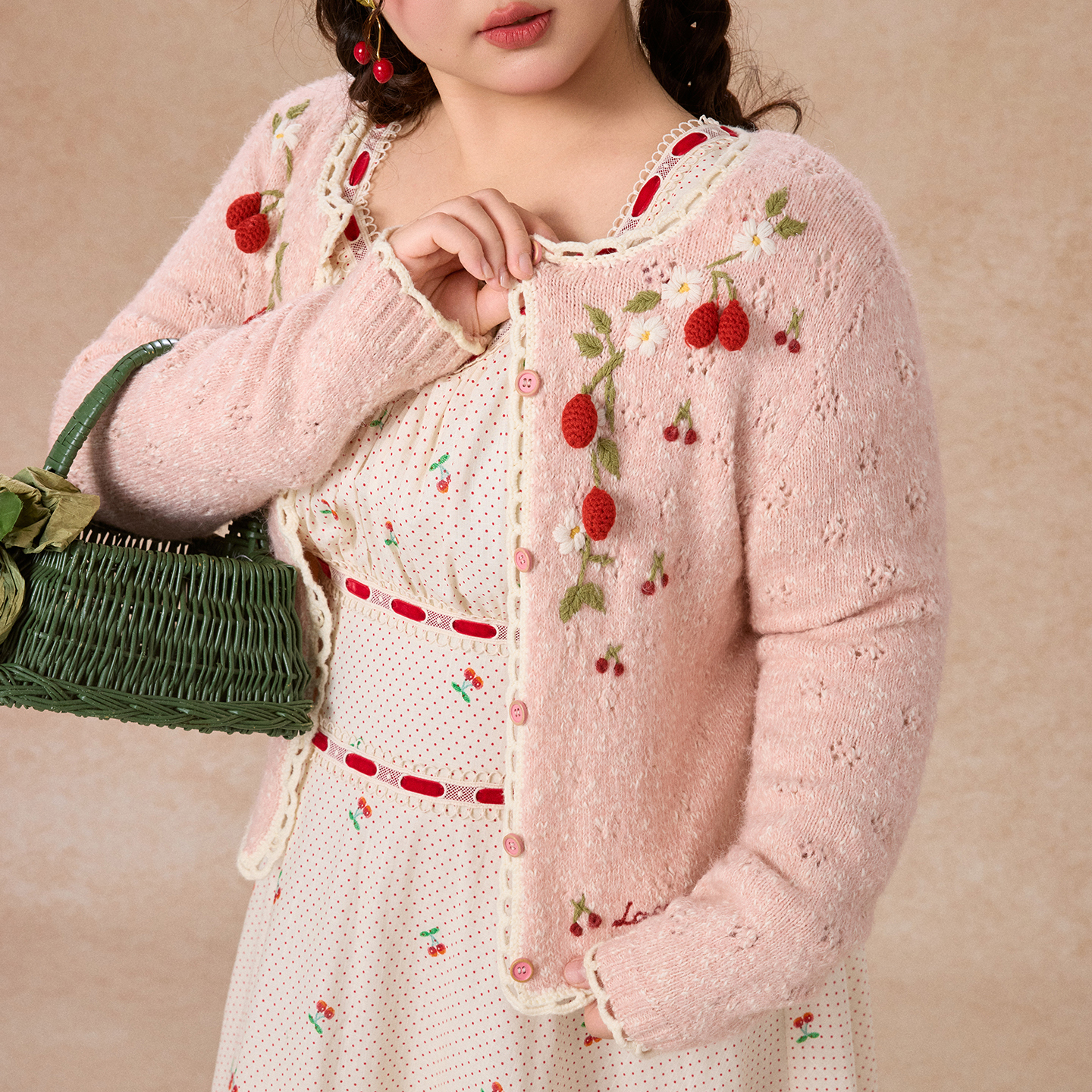 LaceMade大码女装 草莓圣诞树 法式学院大码粉色毛织开衫外套冬女