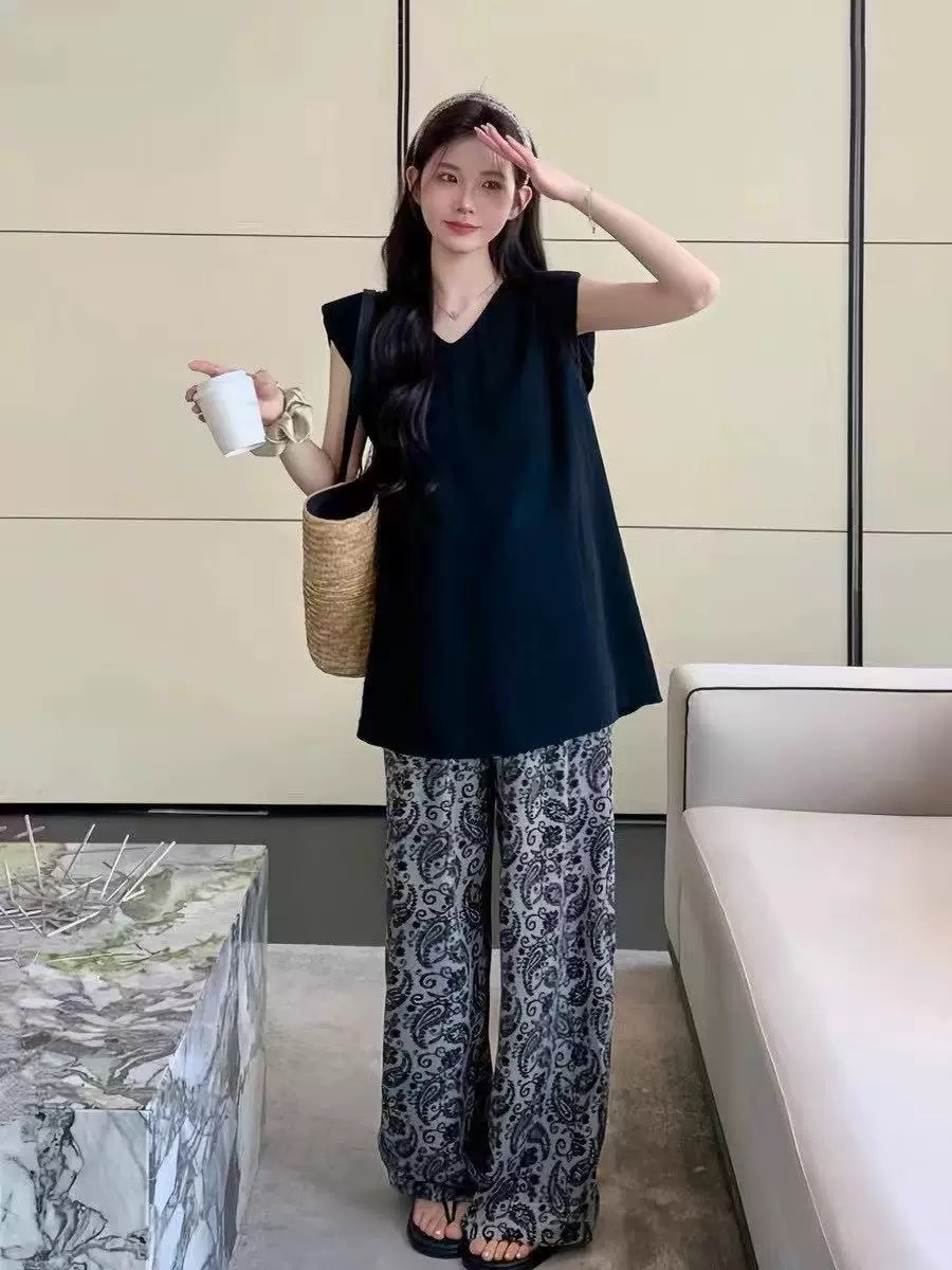 大码v微胖mm领无袖收腰显瘦上衣半袖衬衫复古碎花阔腿裤显瘦套装