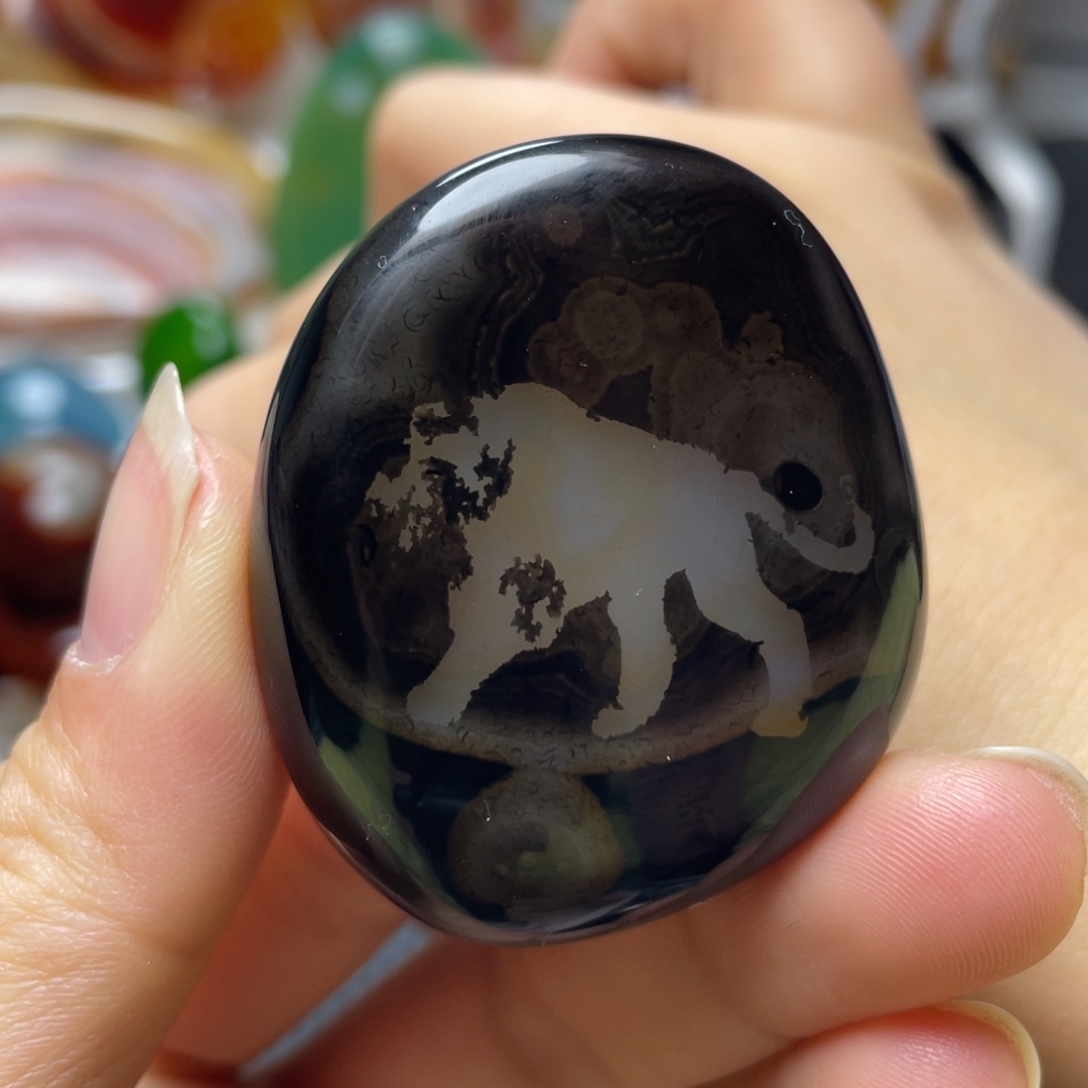 玛瑙/玉髓未镶嵌珠宝奇石