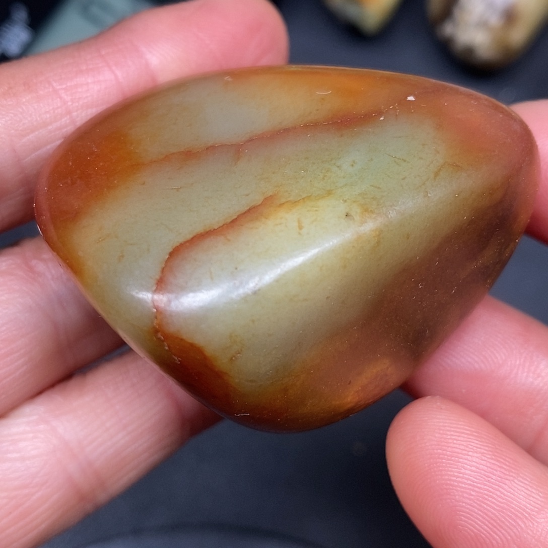 和田玉未镶嵌珠宝奇石