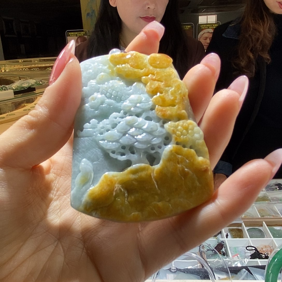 翡翠颈饰未镶嵌一个