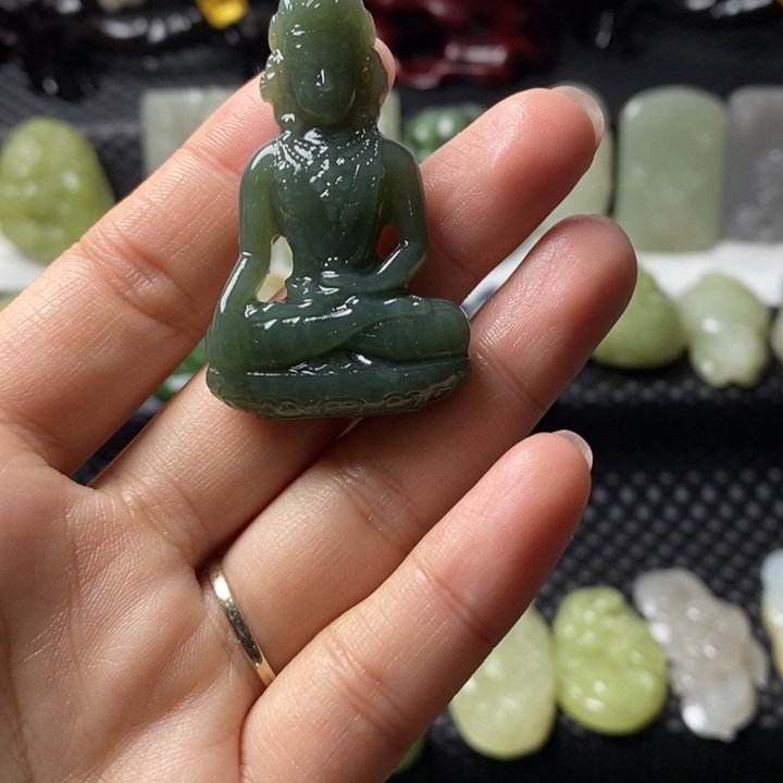 和田玉未镶嵌颈饰5