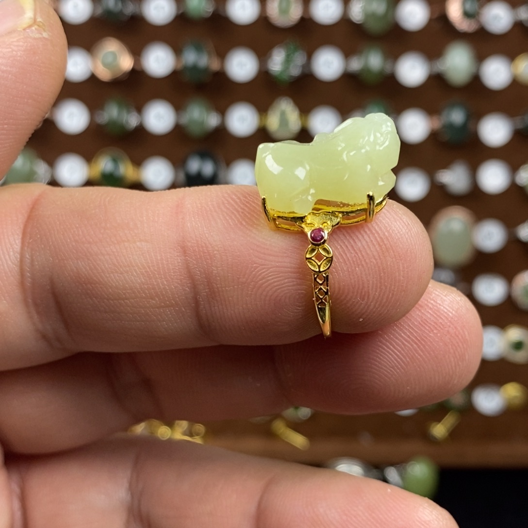 和田玉（黄玉）戒指银S925镀金镶嵌