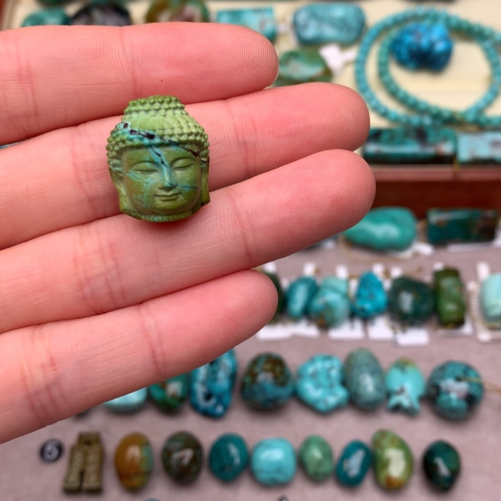 绿松石未镶嵌珠宝奇石