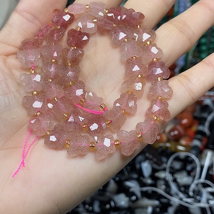 玛瑙/玉髓未镶嵌珠宝半成品天然草莓晶切面蝴蝶卡10mm