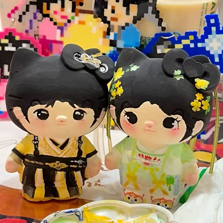 立体kitty猫香薰石膏娃娃白胚dly创意手工涂色儿童涂鸦摆摊