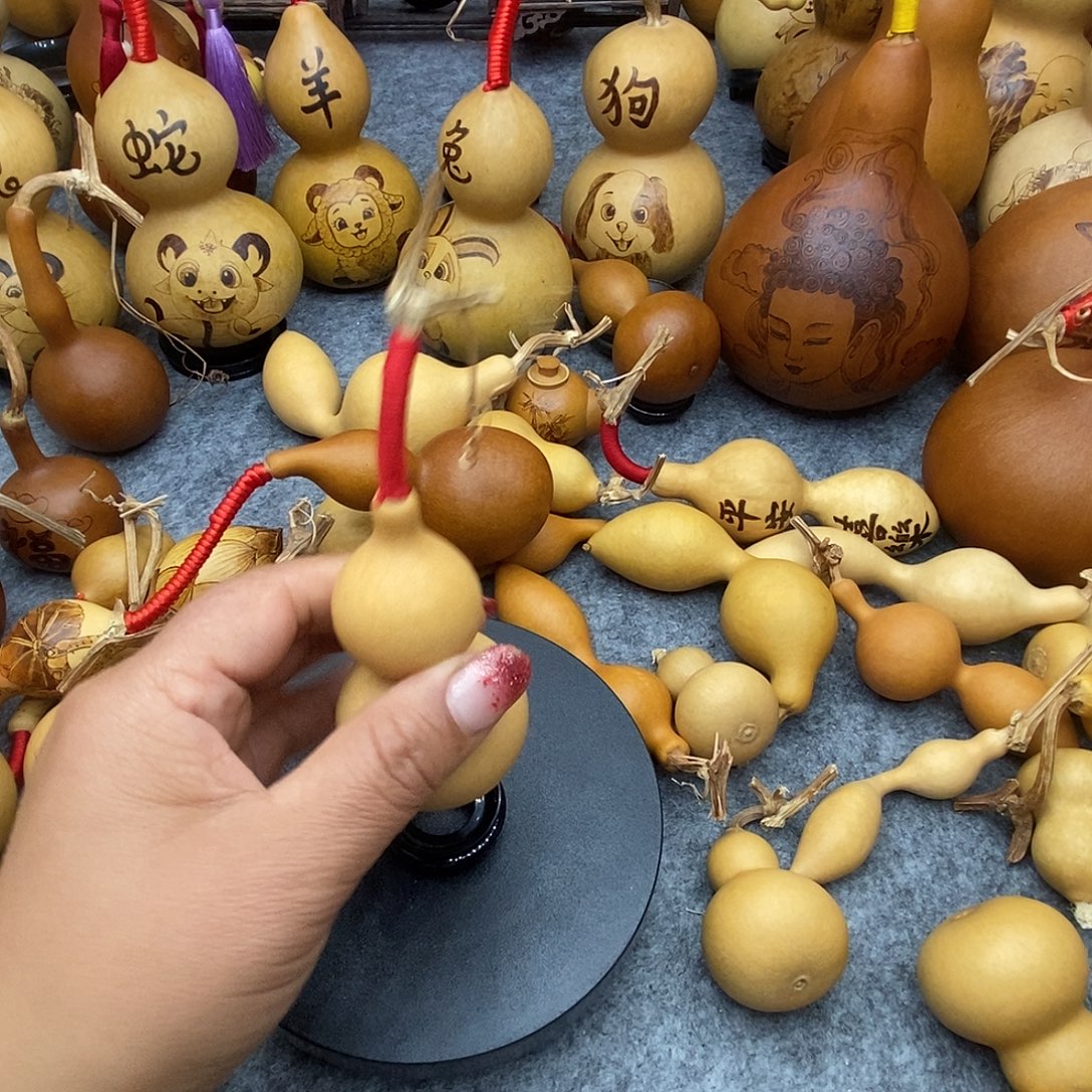 ཉ****葫芦工艺品装饰品
