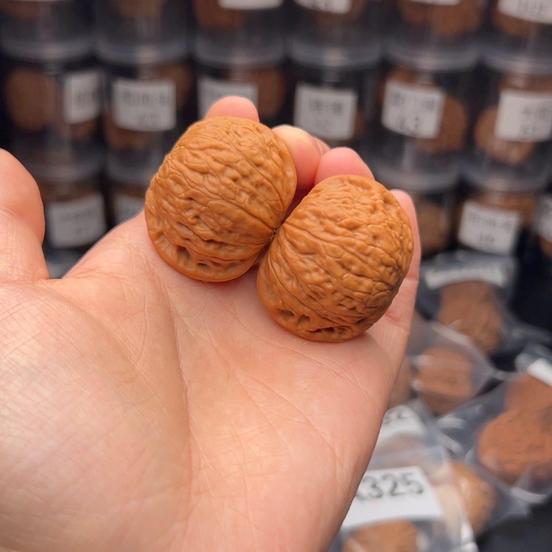 文玩核桃吊坠青****吧铁锤