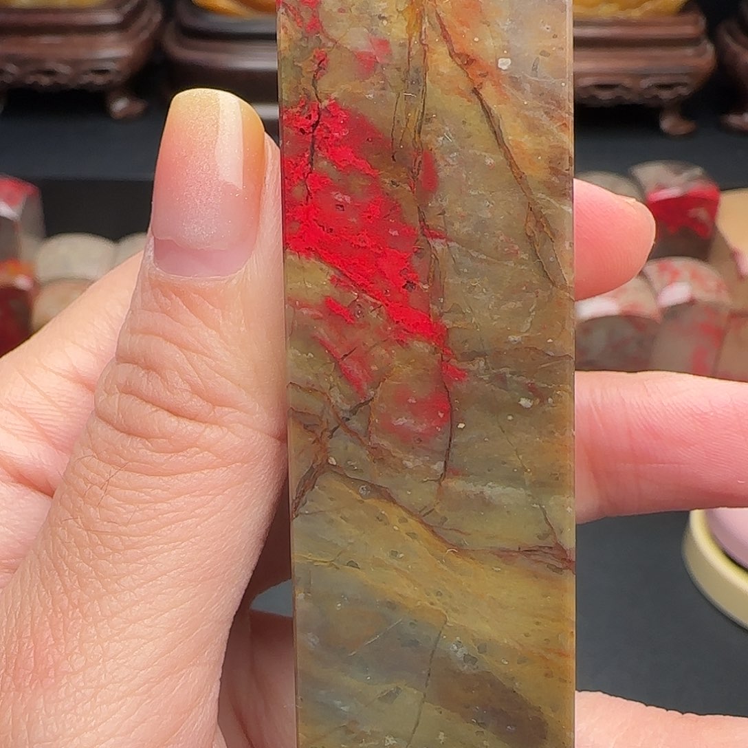 昌化石昌化鸡血石