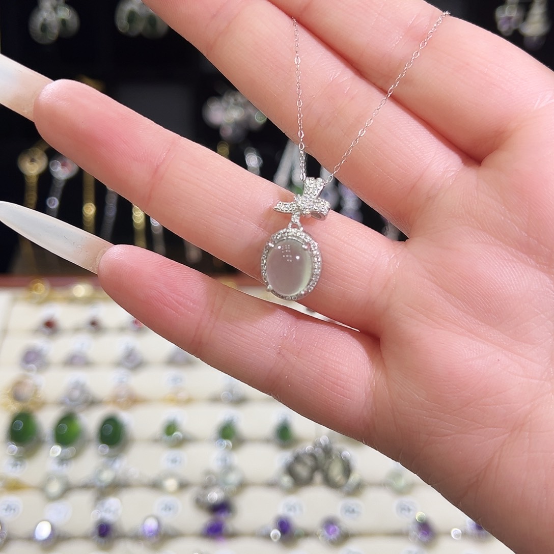 M***-蛇纹石玉银S925镶嵌颈饰