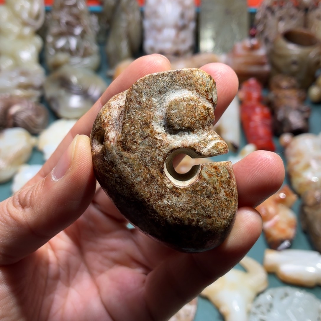 和田玉未镶嵌挂件