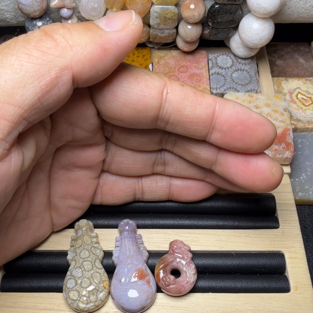 糖***豆硅化玉未镶嵌纯天然色有机玉石宝真色