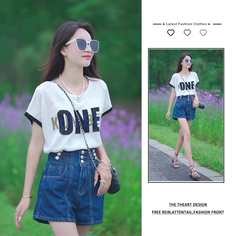 夏季穿搭一整套女2025新款印花短袖T恤配气质休闲牛仔短裤两件套