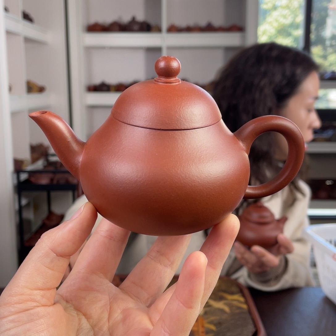 紫砂茶壶红清水梨形200cc