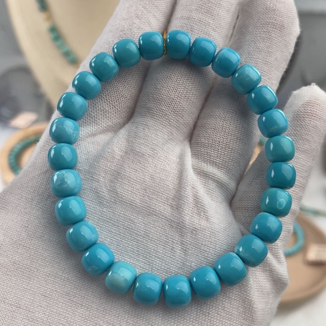 绿松石颈饰未镶嵌