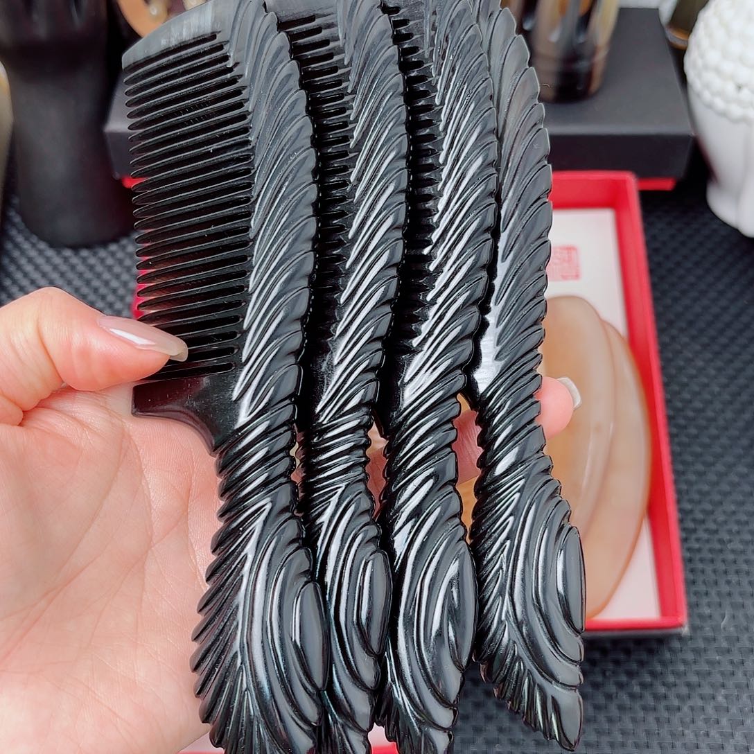 纯手工制作纯牛角梳子