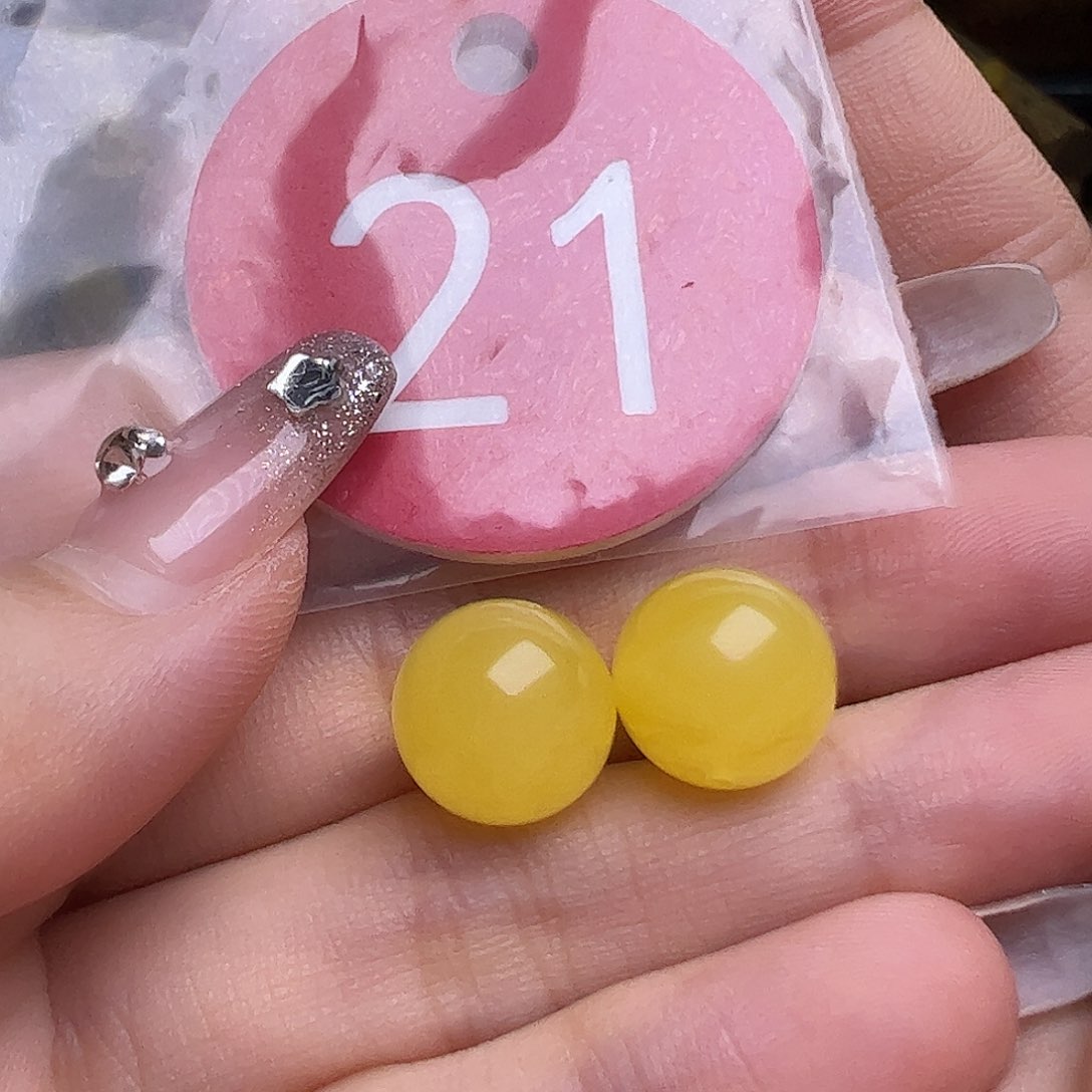 未镶嵌蜜蜡裸石11mm鸡油黄圆珠