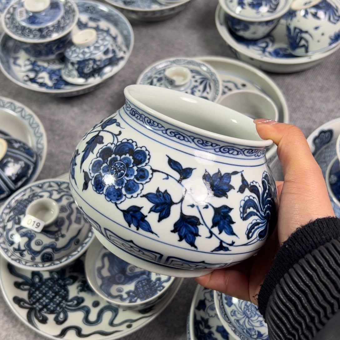 M*。景德镇手工手绘茶具微瑕