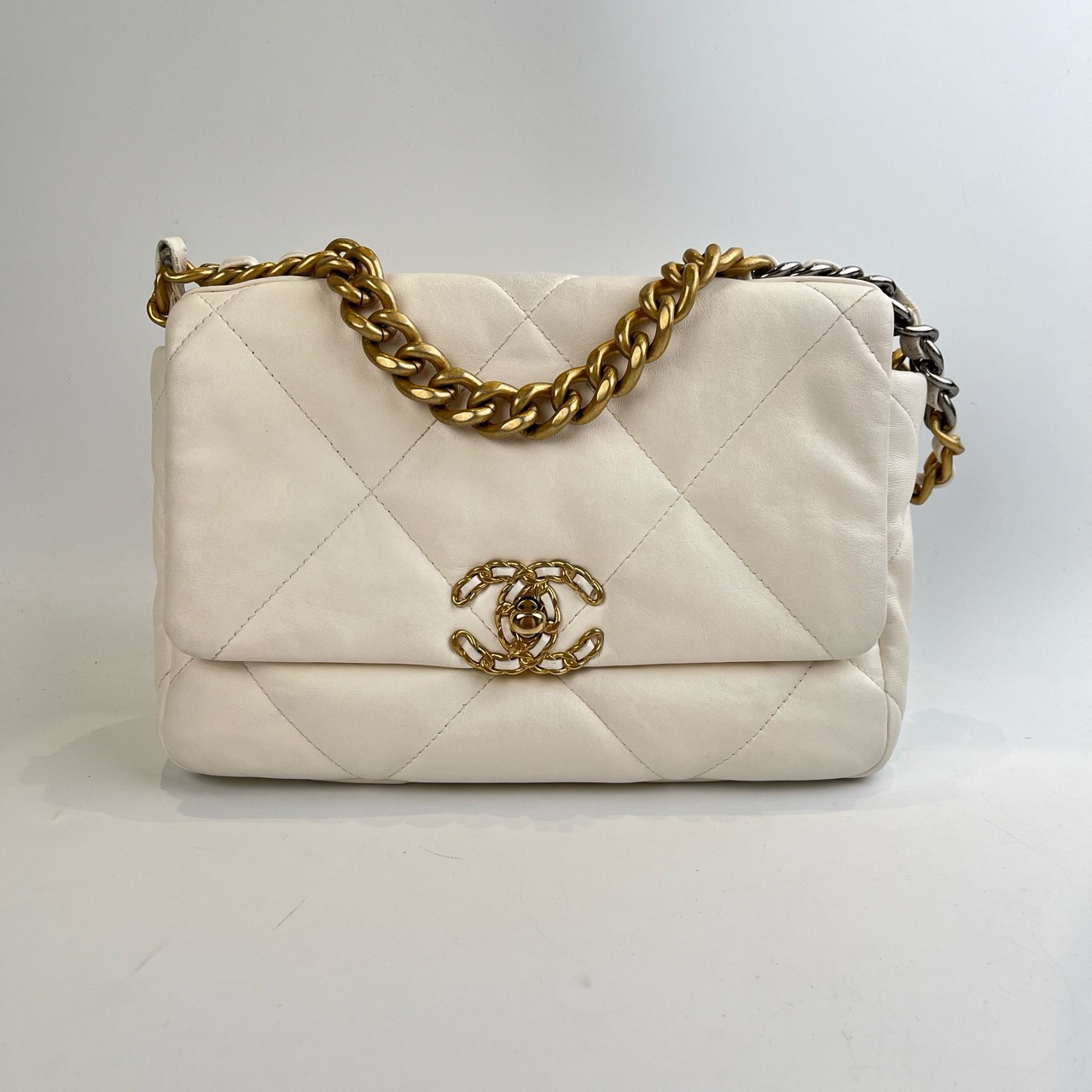 95新 Chanel/香奈儿 19bag 小号白色小号单肩包/3349