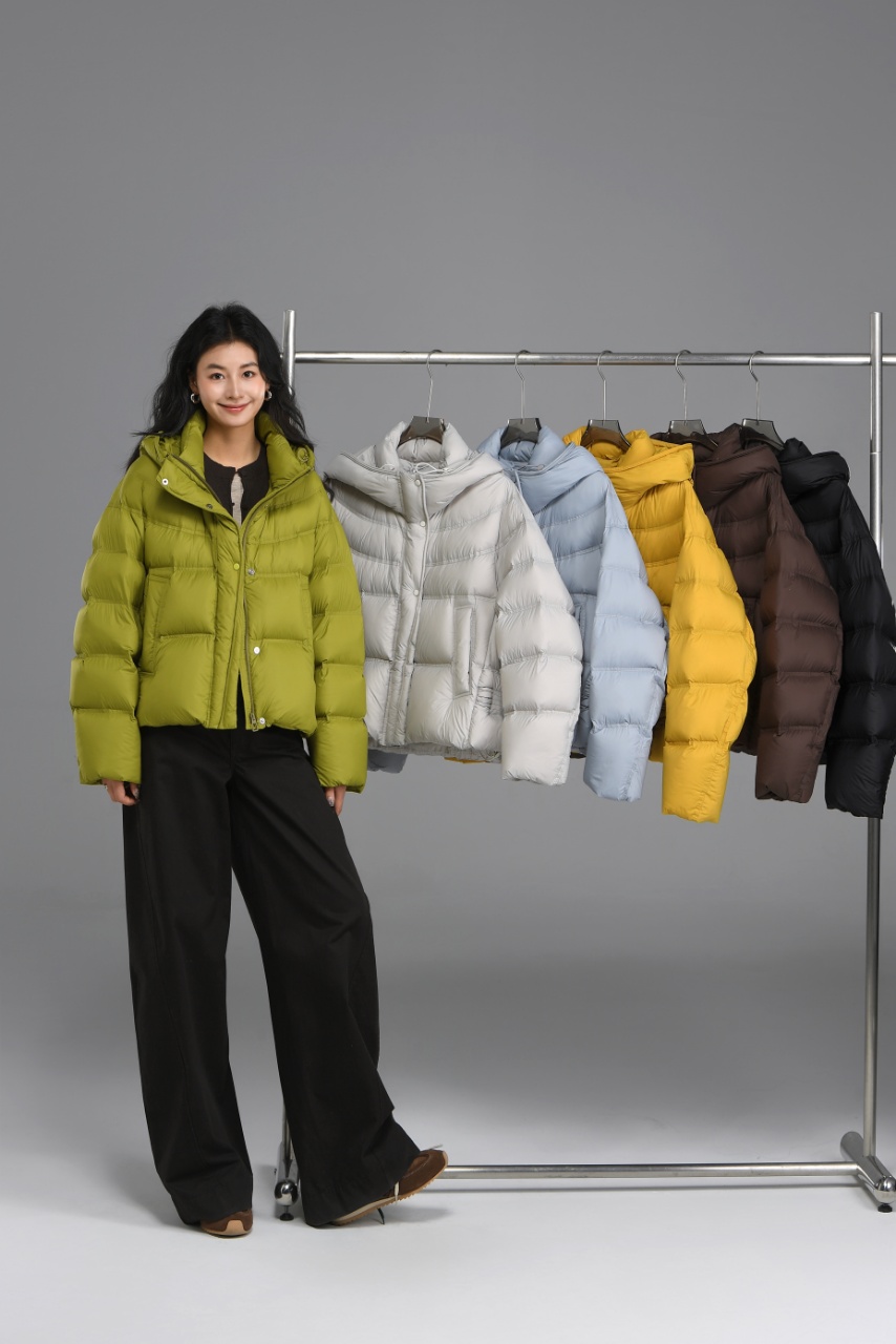 短款连帽羽绒服女冬季新款时尚90白鸭绒面包服小个子加厚保暖外套