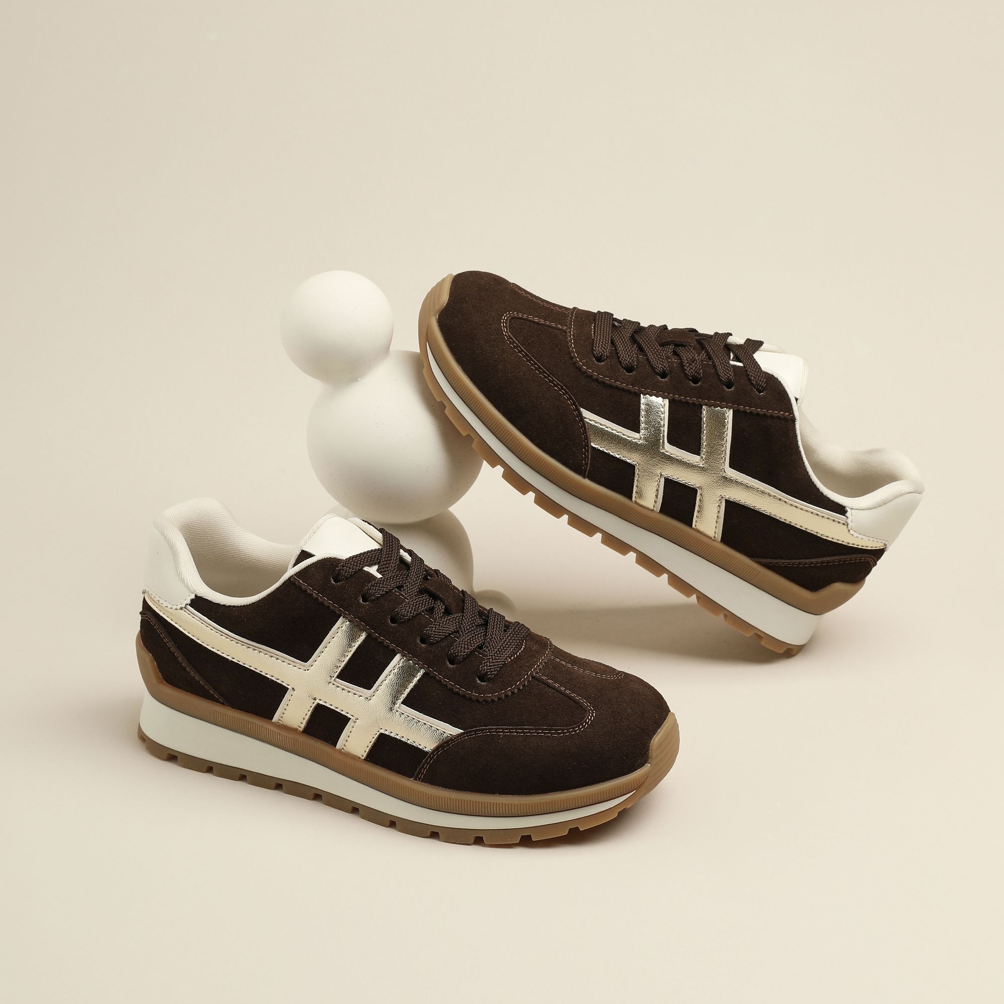 秋季上新经典时尚百搭休闲阿甘女鞋气质软底冷粘工艺7001-2//HMT