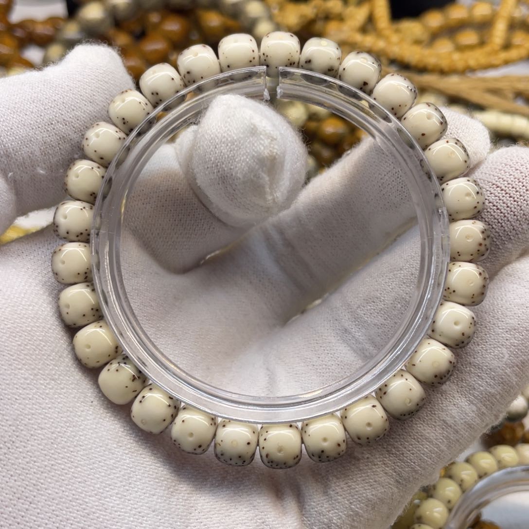 星月菩提吊坠石玉8/7糯冰大眼睛