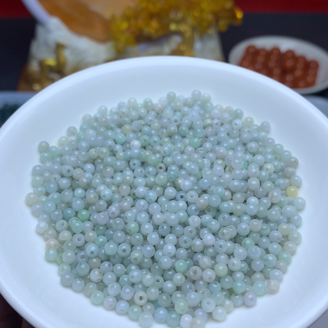 【闪购商品】翡翠手链未镶嵌卡3.25绿白200个