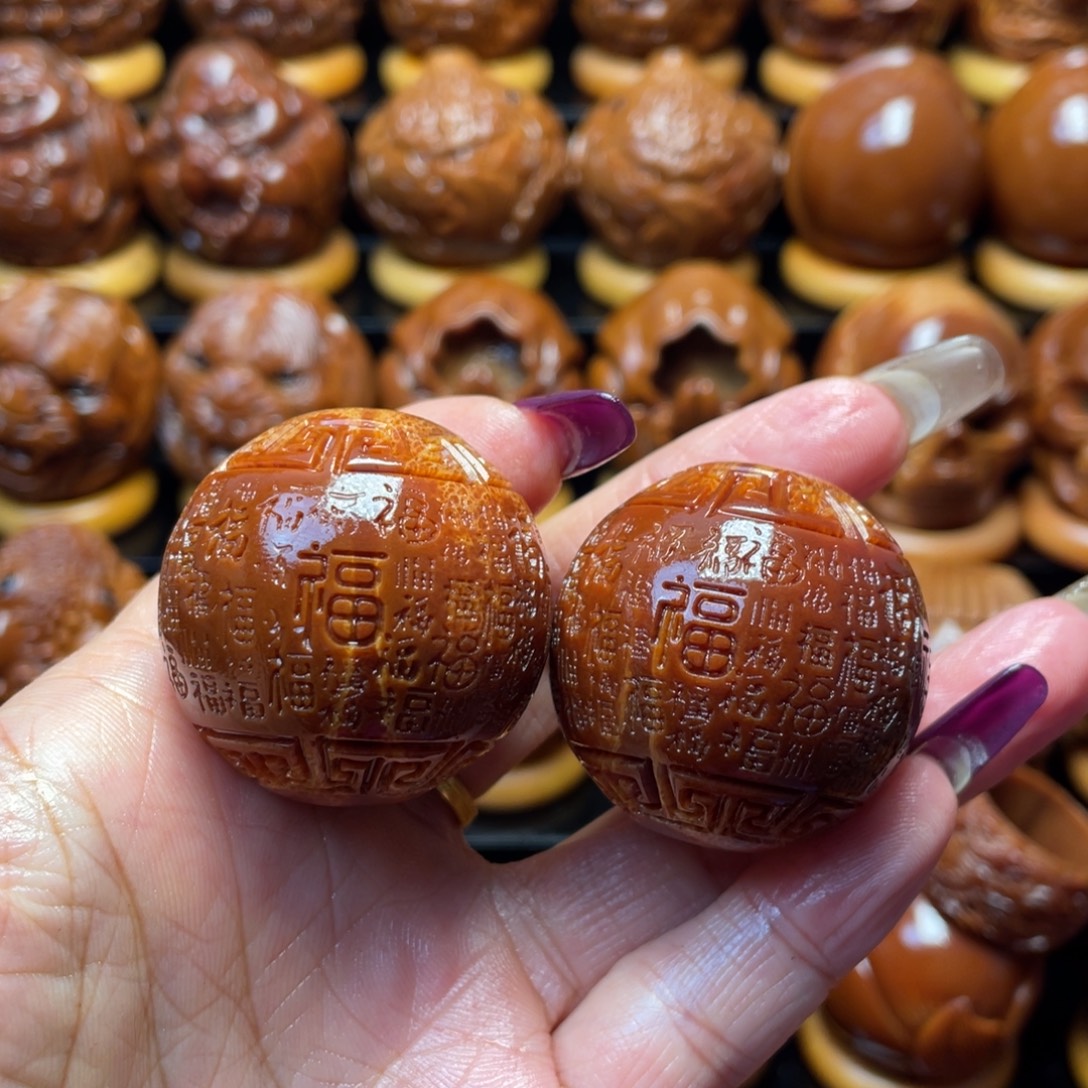 农***士橄榄核把件橄榄球