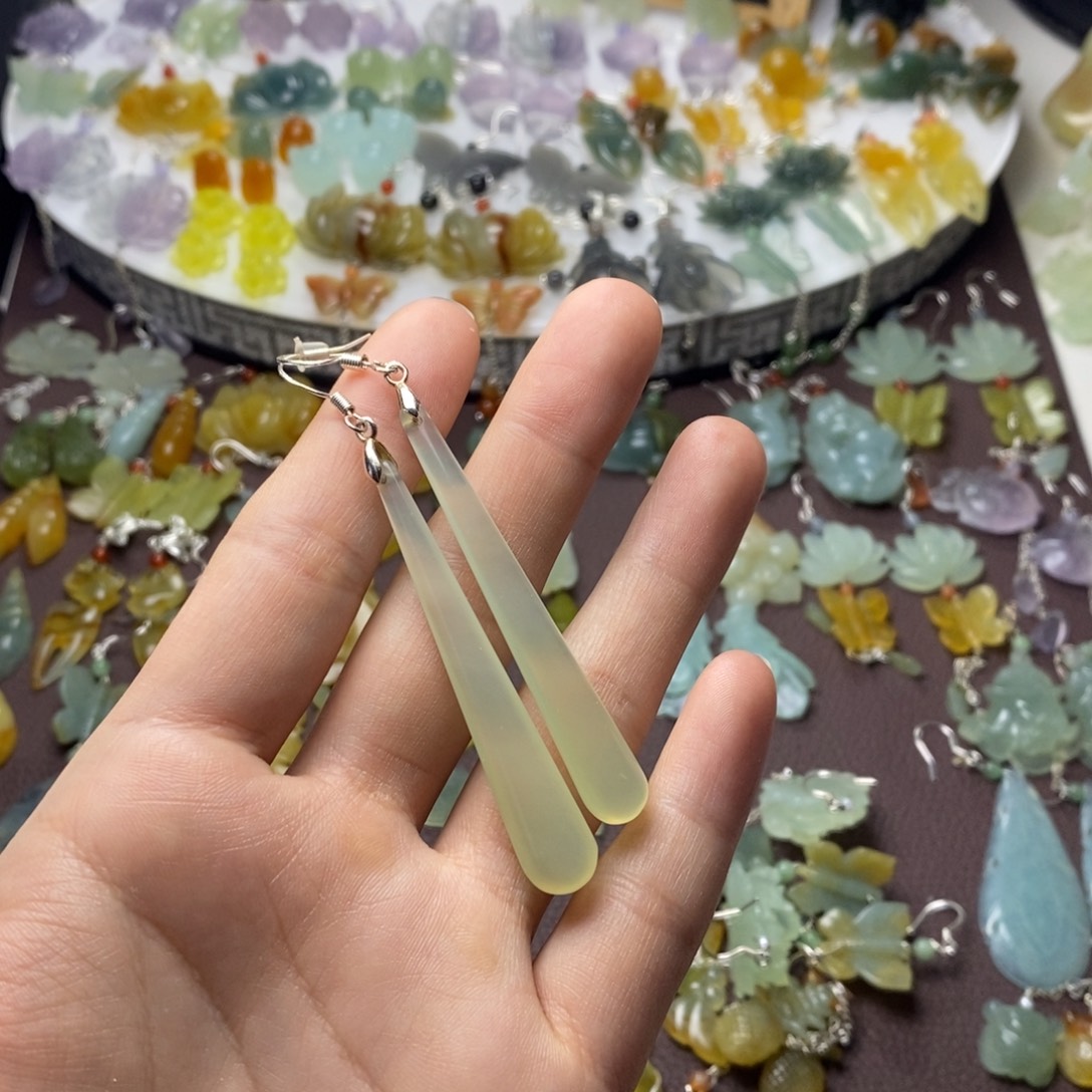 夜***白蛇纹石玉合金耳饰/颈饰