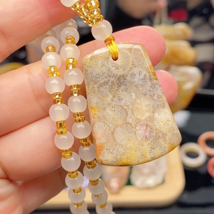 硅化珊瑚（珊瑚玉）手镯未镶嵌