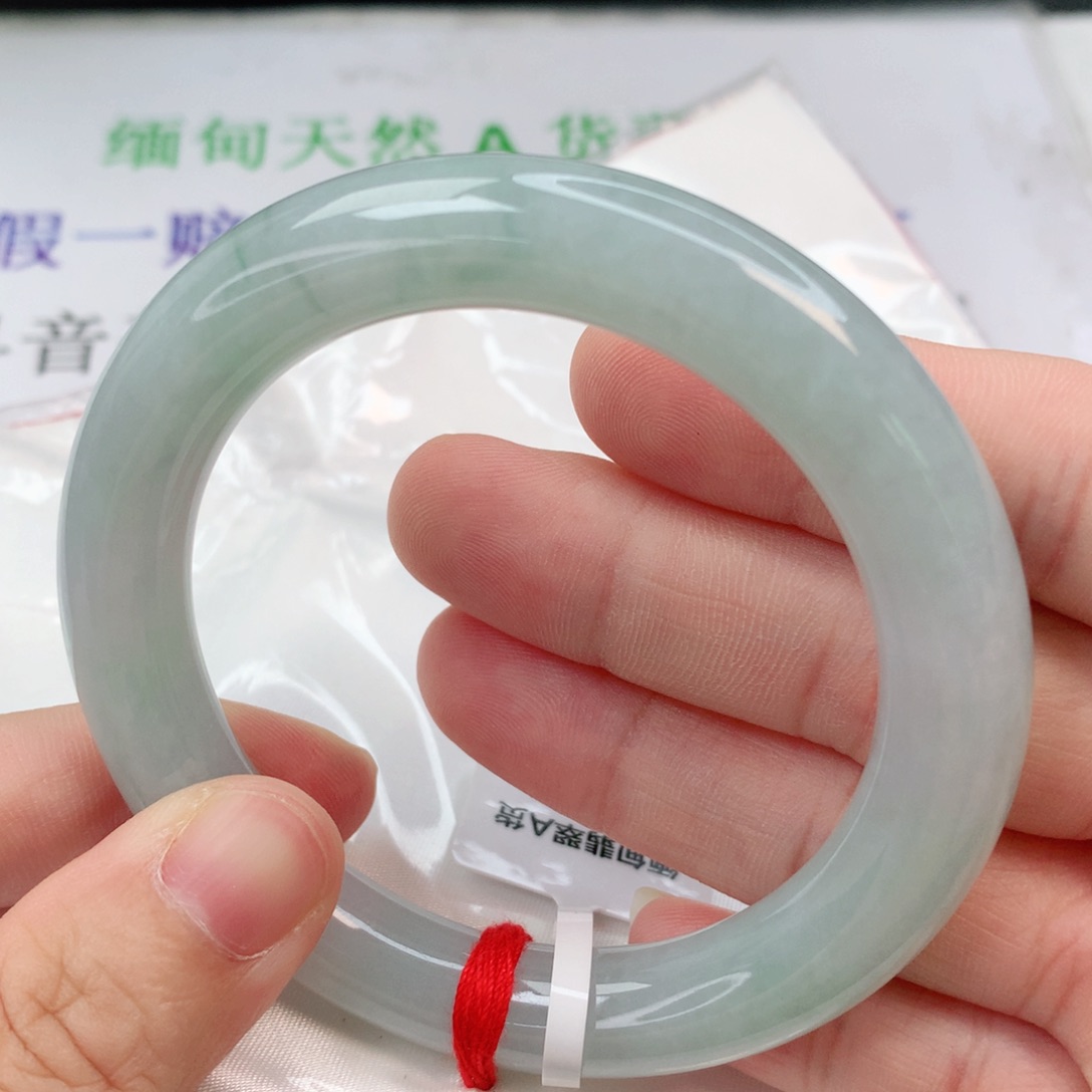 翡翠手镯未镶嵌圆条54.5圈