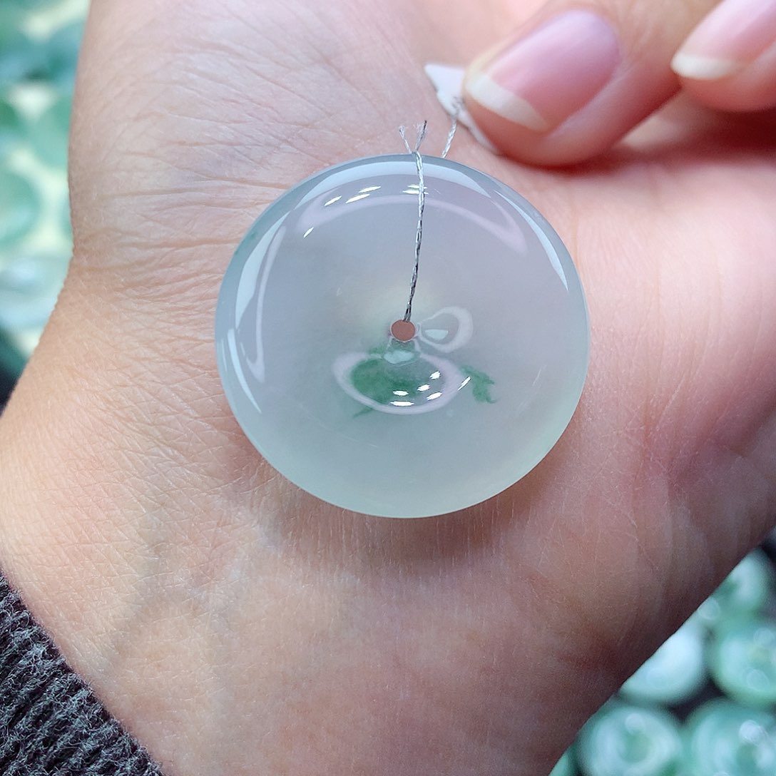 翡翠颈饰未镶嵌82尺寸26.7-5.9