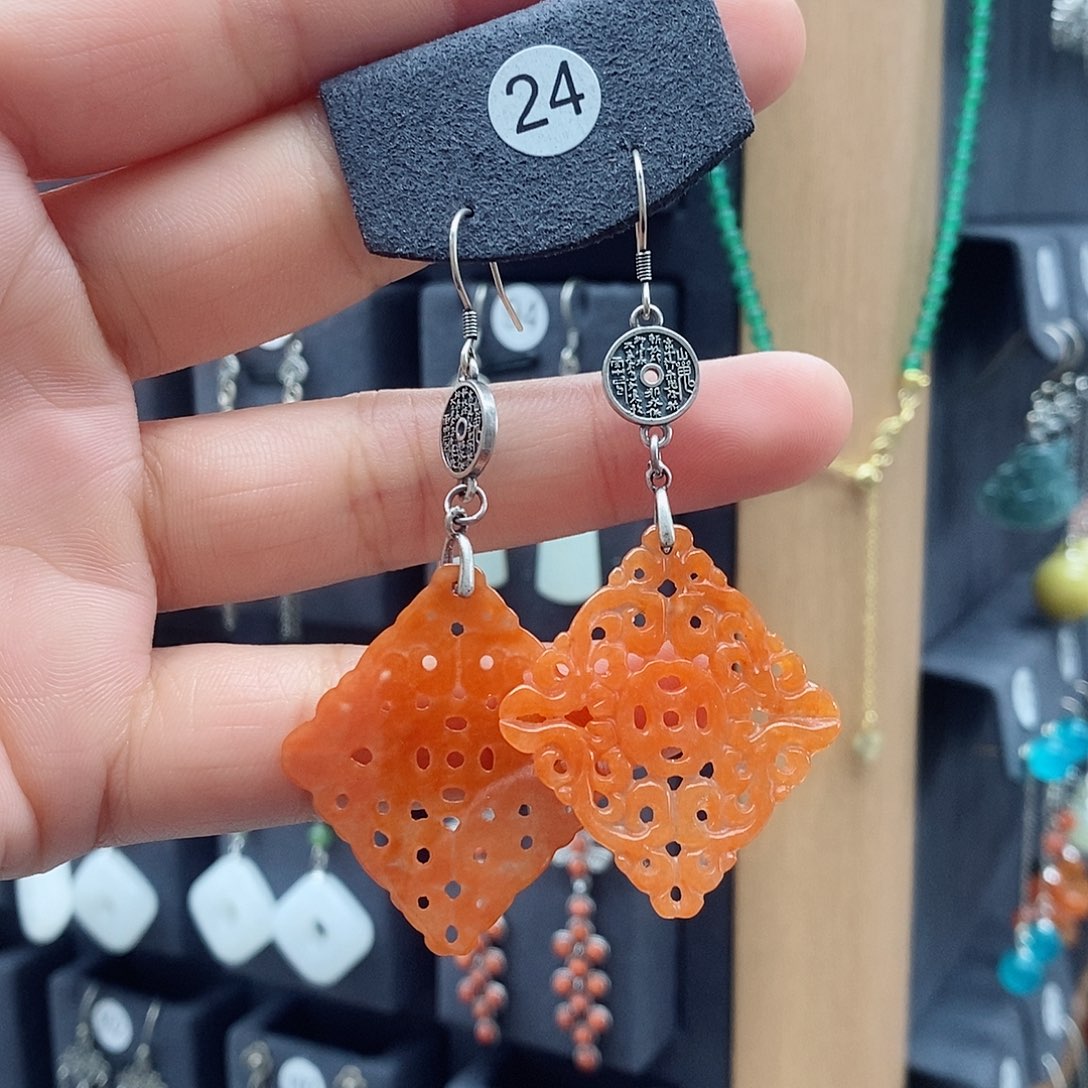 翡翠银S925镶嵌耳饰云**南