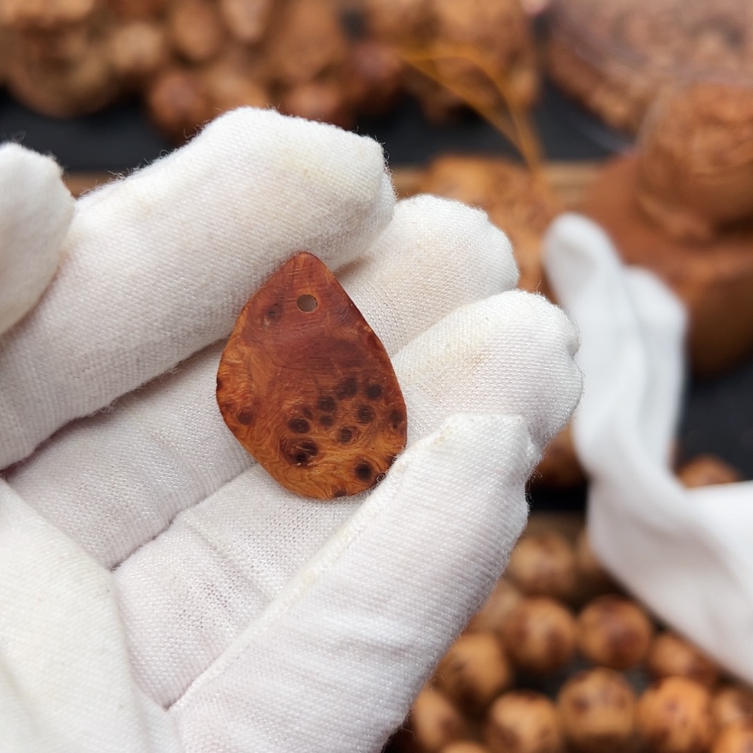 微***风柏木（崖柏）把件换牌子