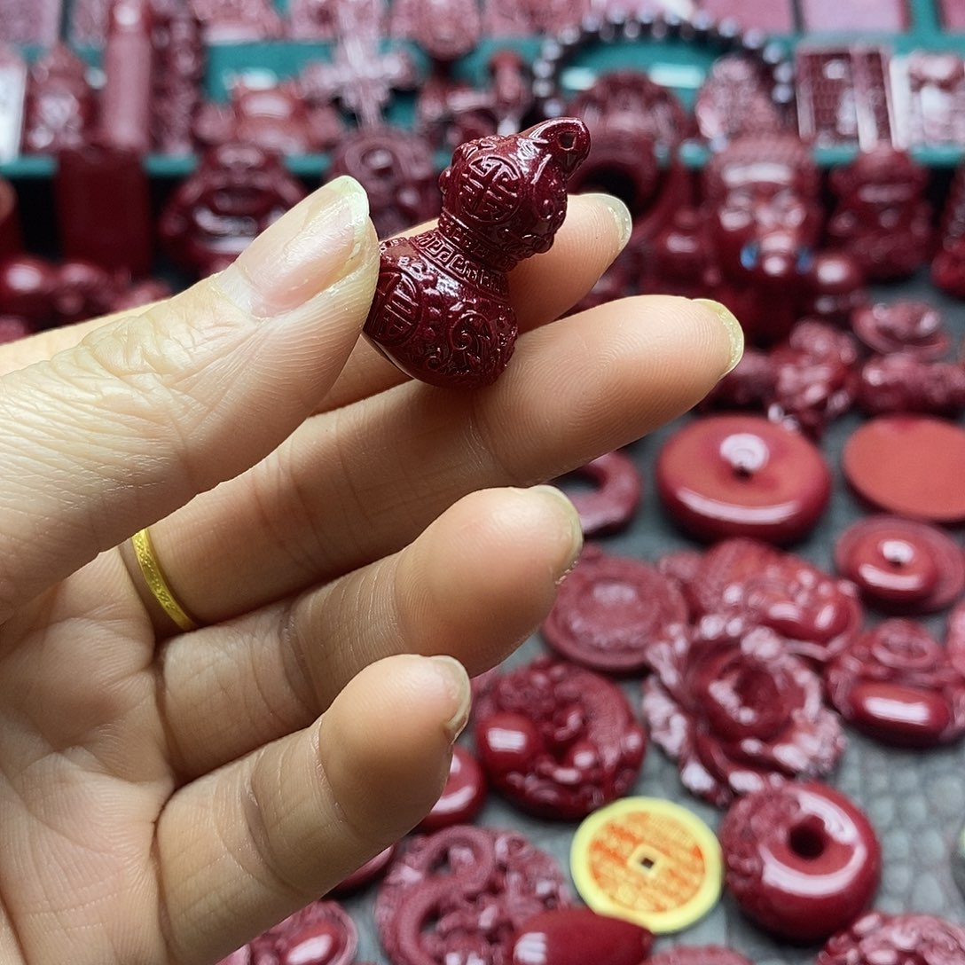 天然辰砂朱砂吊坠