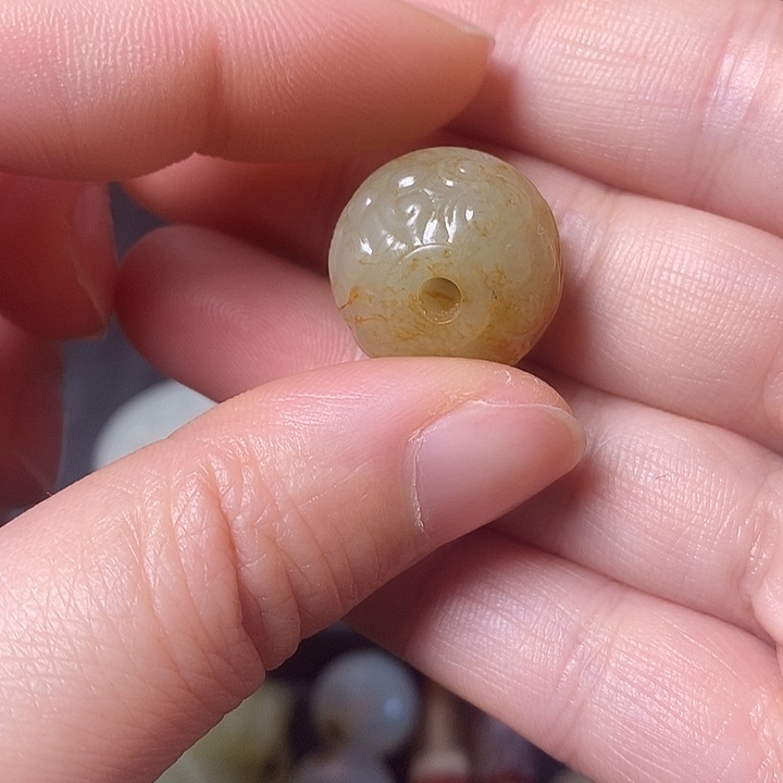 和田玉（糖玉）车挂未镶嵌青**鹏