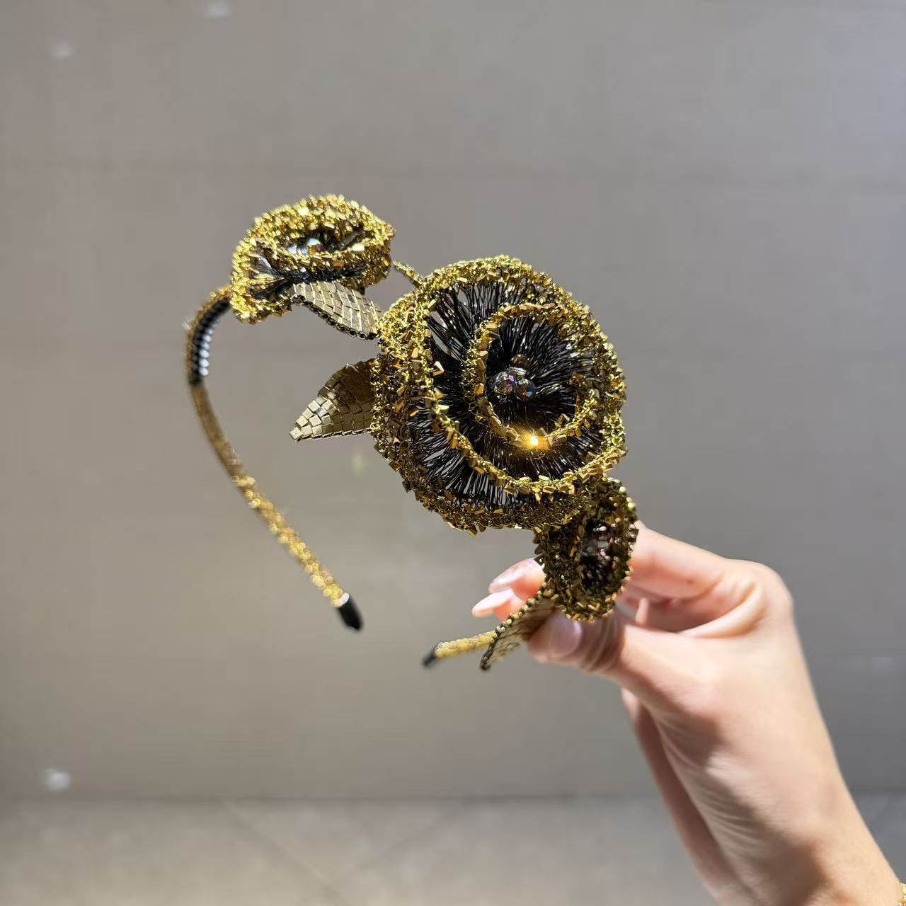 【莫奈海之星】墨金玫瑰系列侧边细跟发箍高奢优雅气质款