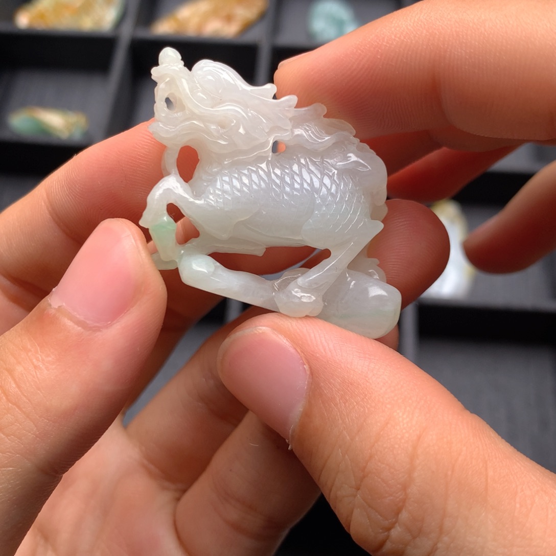 定制翡翠未镶嵌翡翠