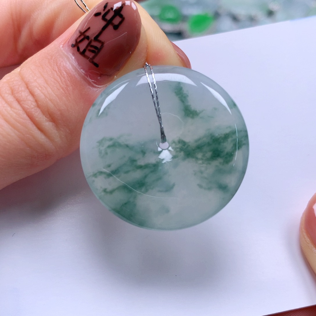 翡翠颈饰未镶嵌天然翡翠