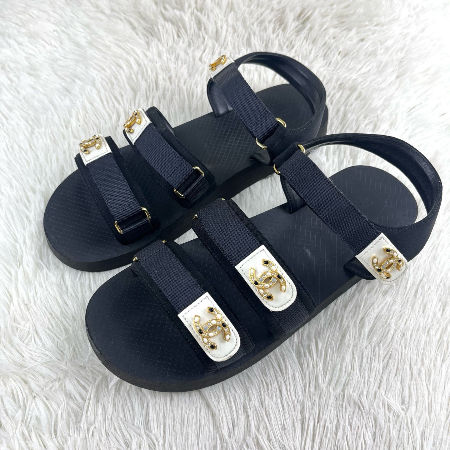 95新 Chanel/香奈儿 25SS黑色织带宝石扣魔术贴沙滩凉鞋41码