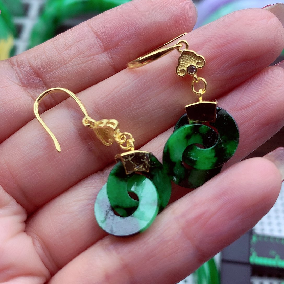 翡翠颈饰银S925镶嵌翡翠