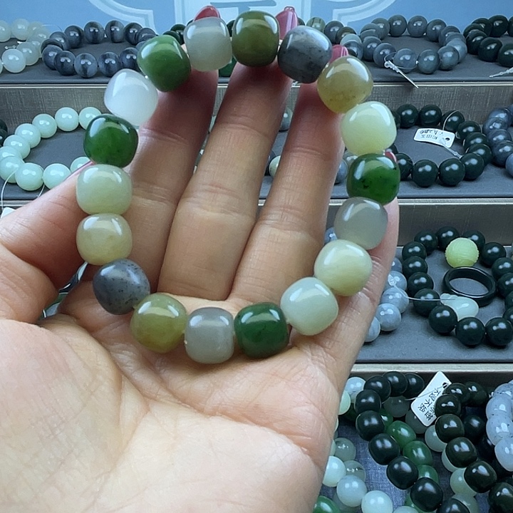 和田玉未镶嵌手链