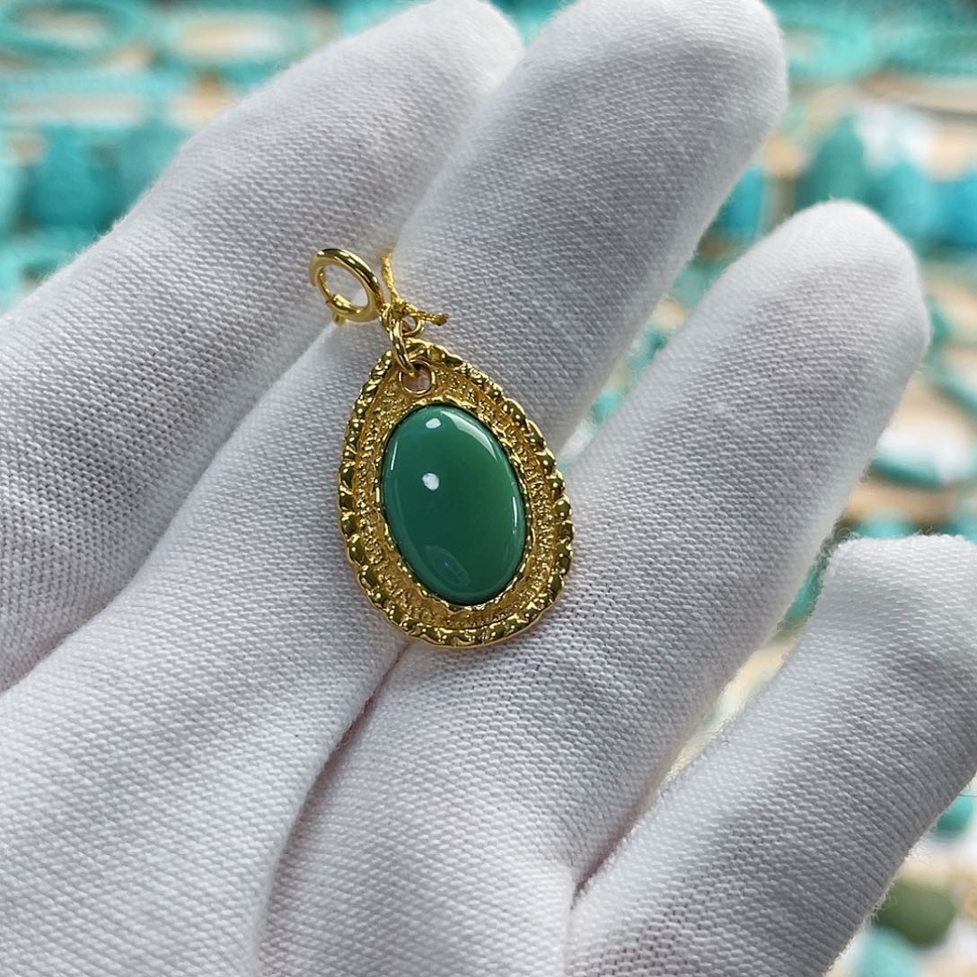 绿松石珠宝奇石18K金镶嵌