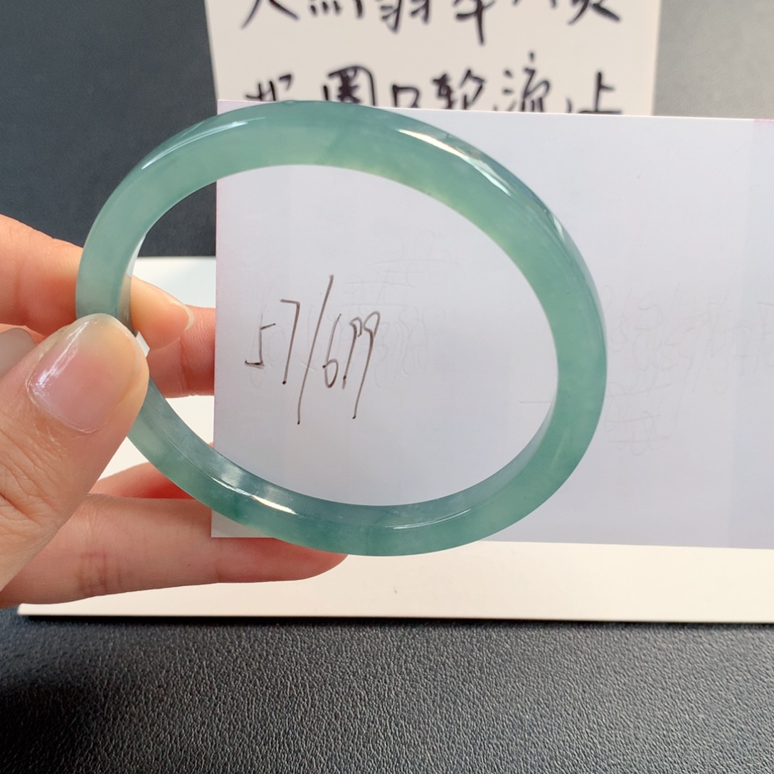 翡翠未镶嵌手镯天然翡翠